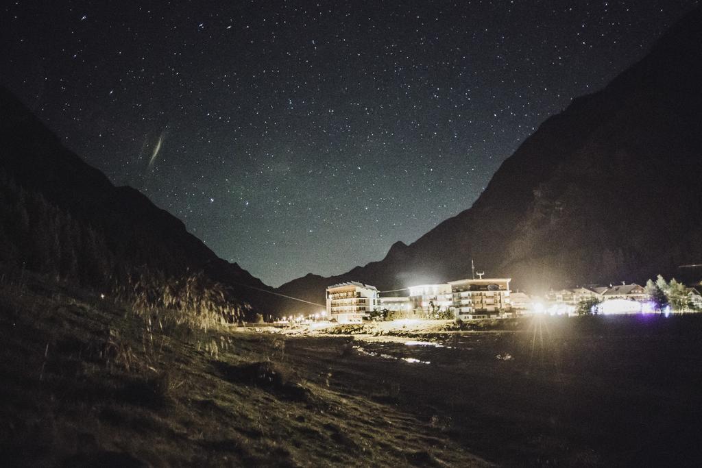 Hotel Vier Jahreszeiten Sankt Leonhard im Pitztal Ngoại thất bức ảnh