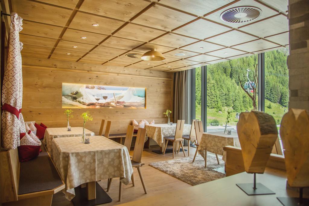 Hotel Vier Jahreszeiten Sankt Leonhard im Pitztal Ngoại thất bức ảnh