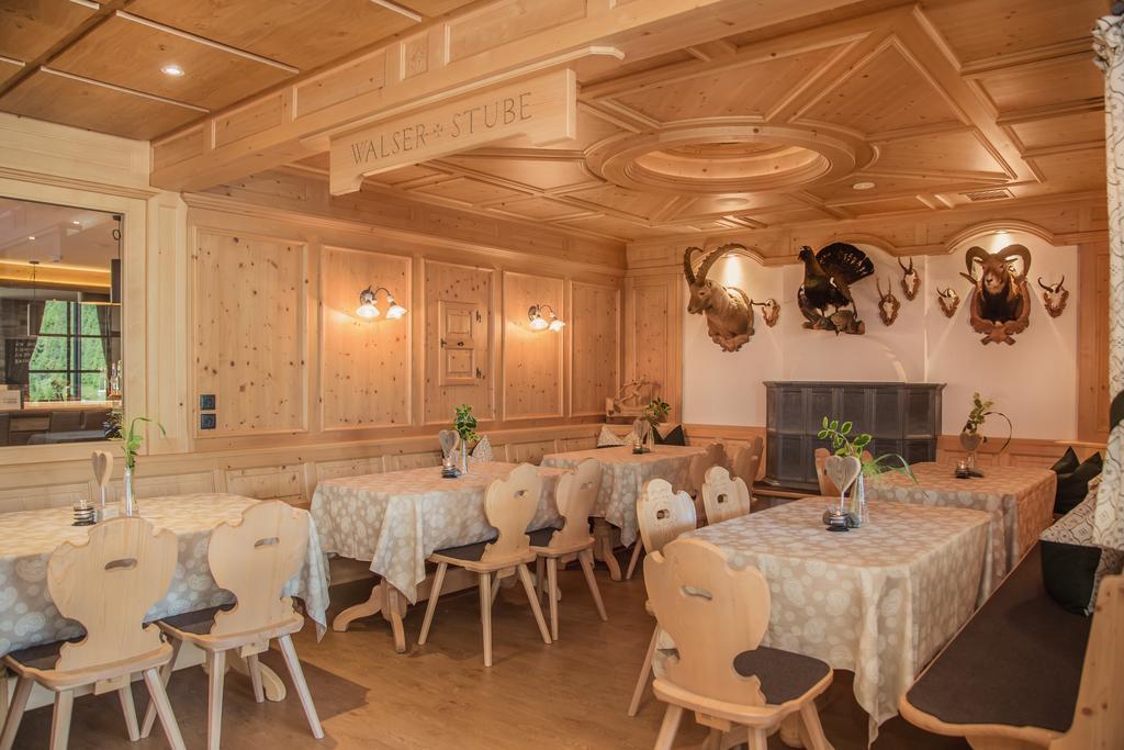 Hotel Vier Jahreszeiten Sankt Leonhard im Pitztal Ngoại thất bức ảnh