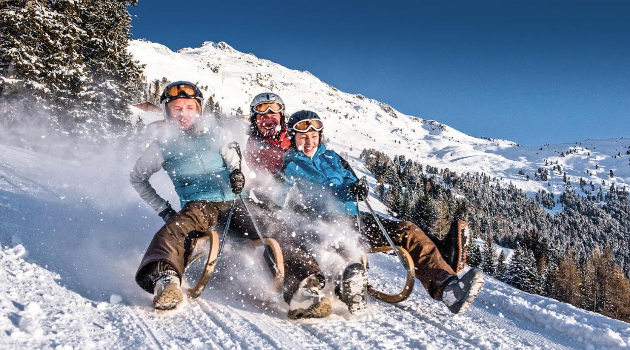 Hotel Vier Jahreszeiten Sankt Leonhard im Pitztal Ngoại thất bức ảnh